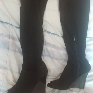 Over knee suede boots